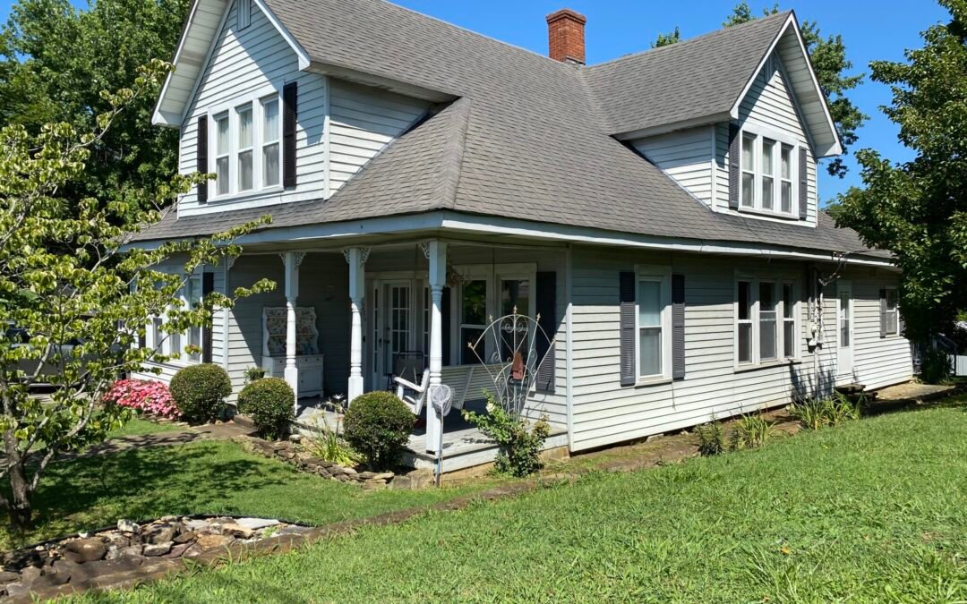 Historic Home & Nice Lot, 2 Detached Garages Zoned C-3