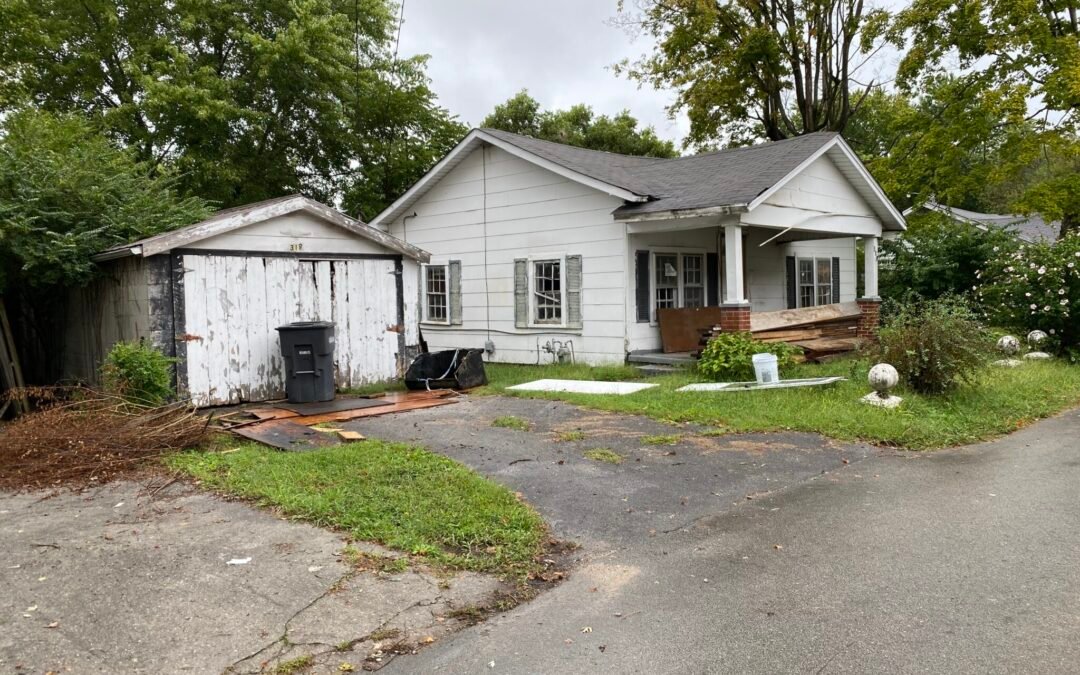 Home & Lot, Garage