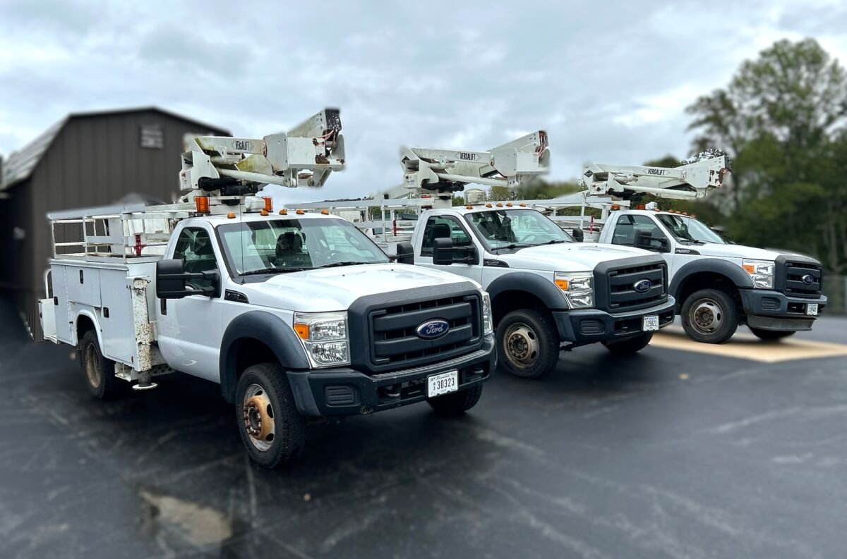 Twin Lakes Surplus • Vehicles • Bucket Trucks • Personal Property